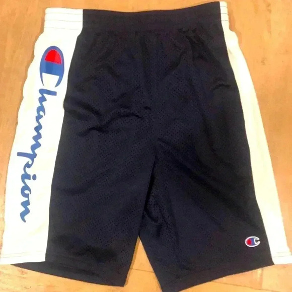 Champion shorts size large - Picture 1 of 4